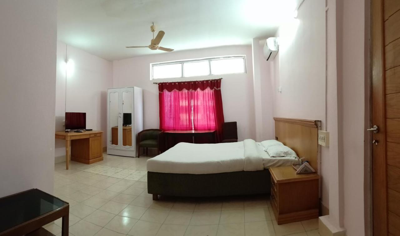 Hotel The Regency Dibrugarh Exteriér fotografie